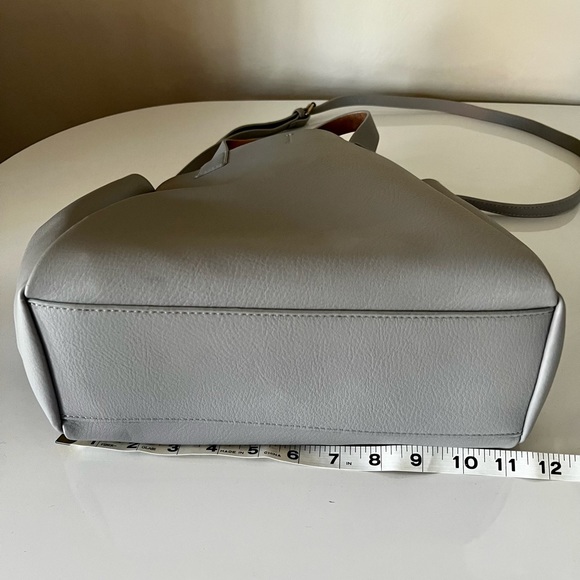 Zara Basic Adjustable Gray copper colors. Removable strap. Excellent condition - Picture 7 of 11